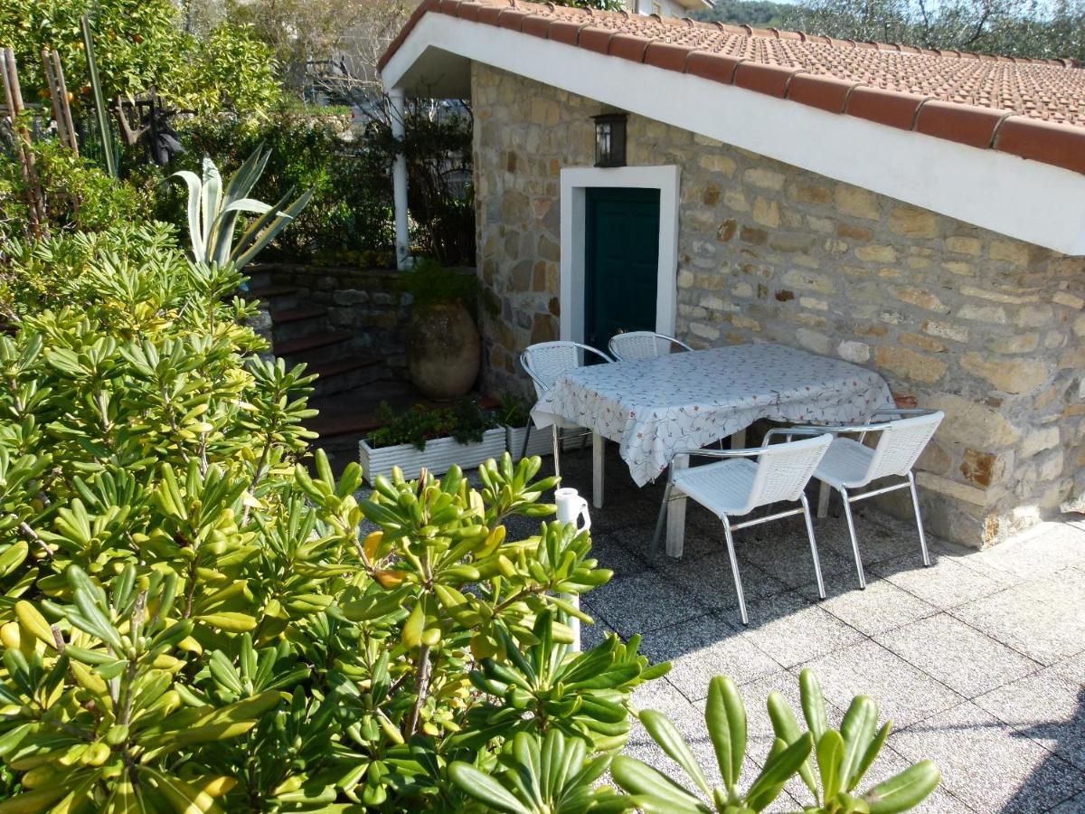 Villa Un Posto Al Sole à Diano San Pietro Extérieur photo